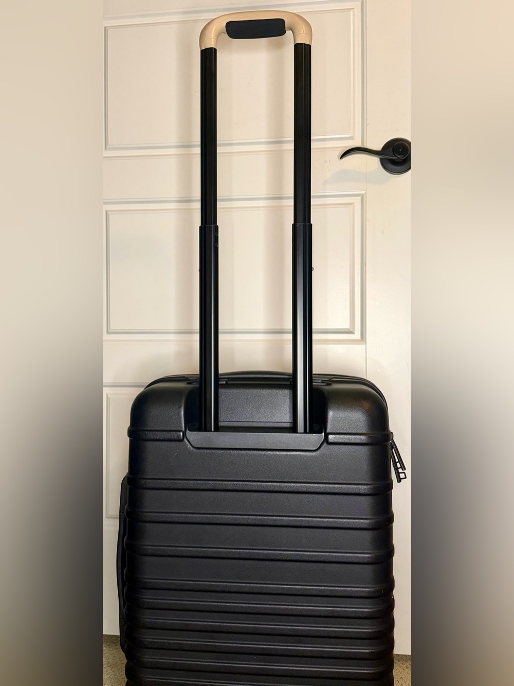 BEIS Black Small Carry-On Spinner Suitcase - Picture 5 of 15